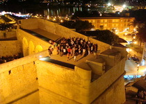 Més de 4.000 persones participen en les visites guiades i les activitats en la platja programades pel Patronat Municipal de Turisme