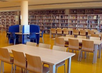 La Biblioteca Municipal de Peníscola bat rècords d'assistència aquest estiu