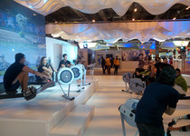 Simuladors de rem a Fitur per fer promoció l’oferta d’esports nàutics a Peníscola