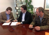 L’Ajuntament de Peníscola firma un conveni de col·laboració amb la residència concertada de la tercera edat, ubicada en el municipi