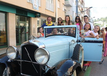 Els cotxes antics s’exhibeixen a Peníscola