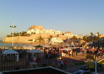 Les Botigues al Carrer omplen el Passeig Marítim de Peníscola