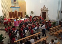 La banda juvenil de Peníscola intercanvia experiències amb la de Rossell