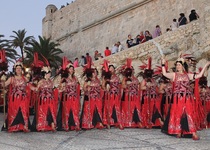 Peñíscola arranca el último fin de semana de sus fiestas al son de marchas moras y cristianas